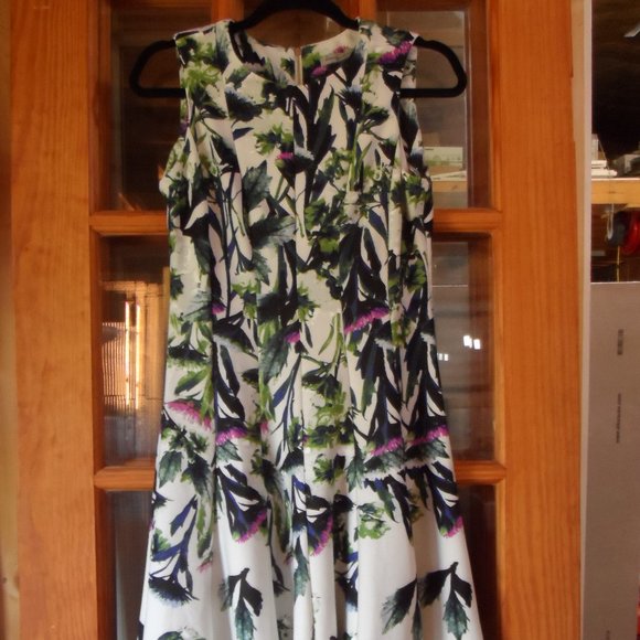 Danny & Nicole Sleeveless Floral Flare Dress - Size 6 - Picture 1 of 8